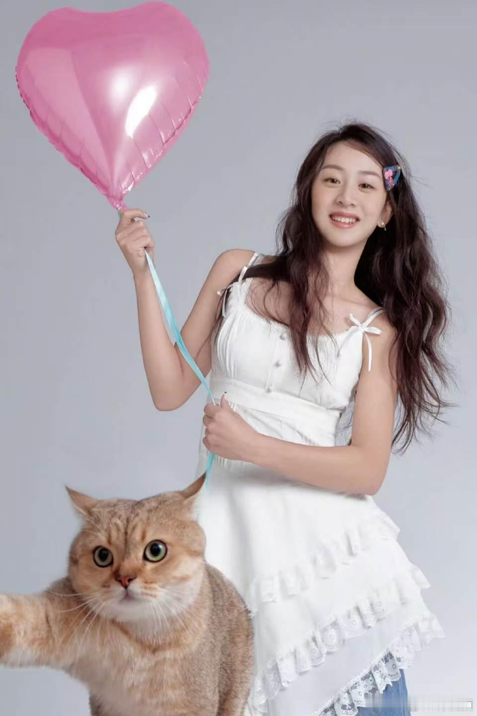 叶一茜发文为女儿庆生森蝶18了叶一茜发文为女儿森蝶庆生，没想到森蝶已经18了