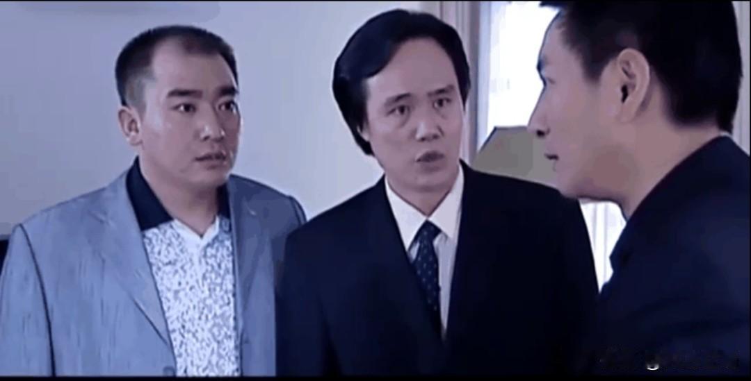 原来这个好演员是中戏毕业的，难怪他的演技这么好！说到反腐剧《罪域》，很多人对剧中