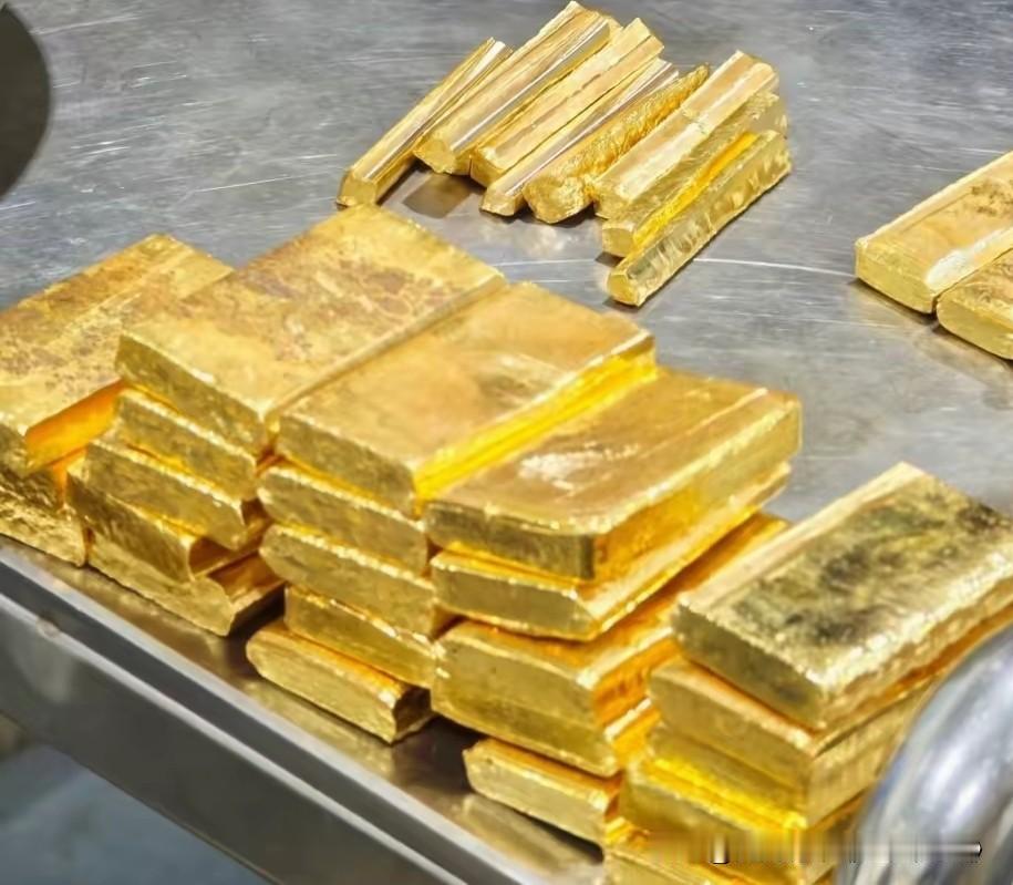 昨天没卖黄金的人，今天估计肠子都悔清了吧，昨天没抛黄金的朋友，今天是不是拍着