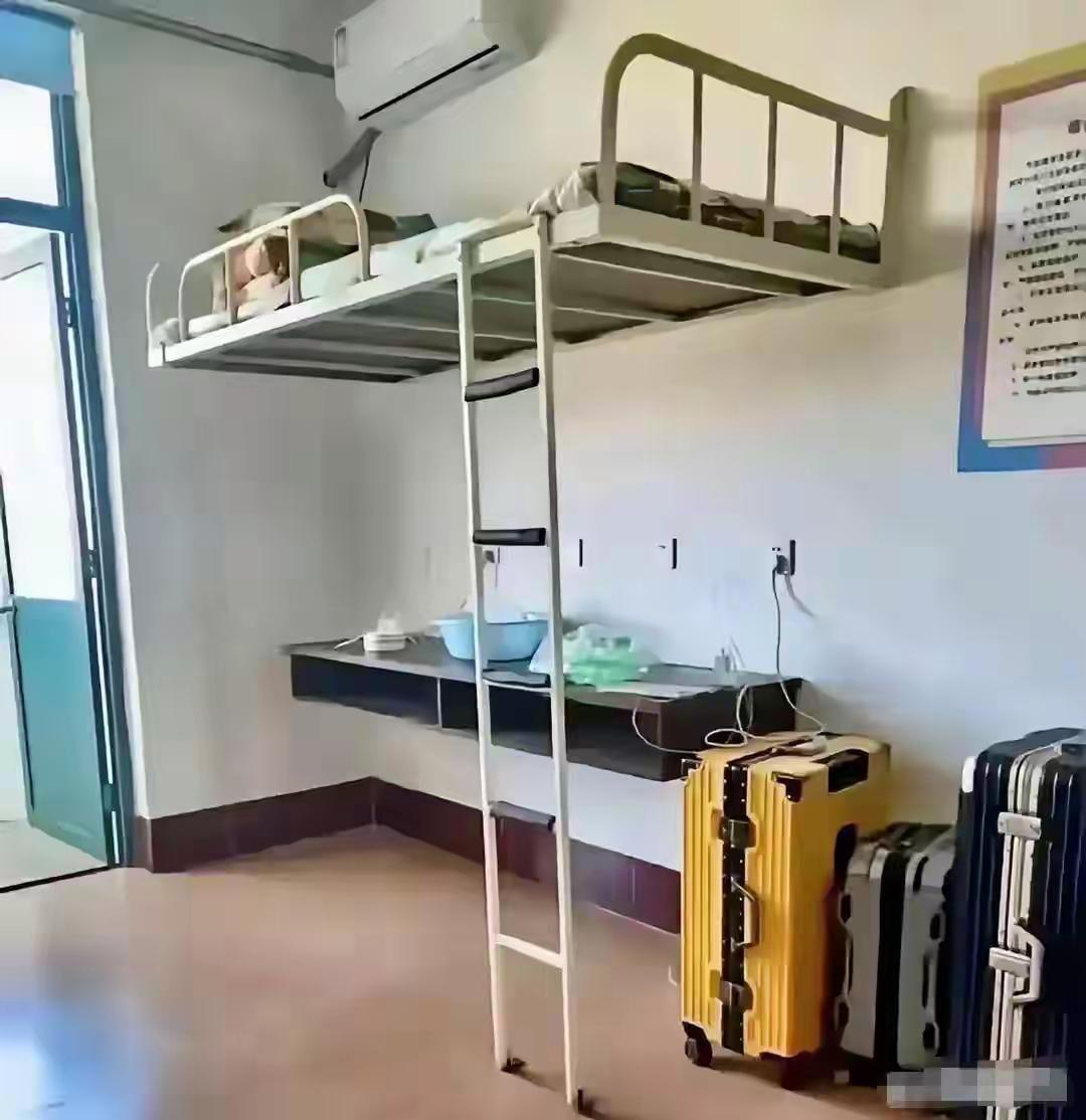 离空调这么近[捂脸哭]