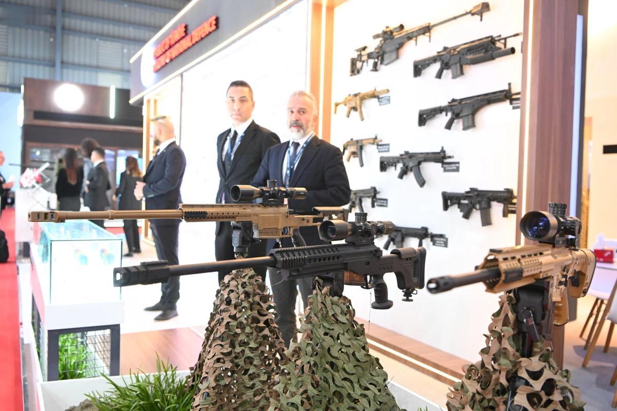 越南防务展上的土耳其轻武器土耳其和越南军事合作，越南的MP5冲锋枪来自土耳其