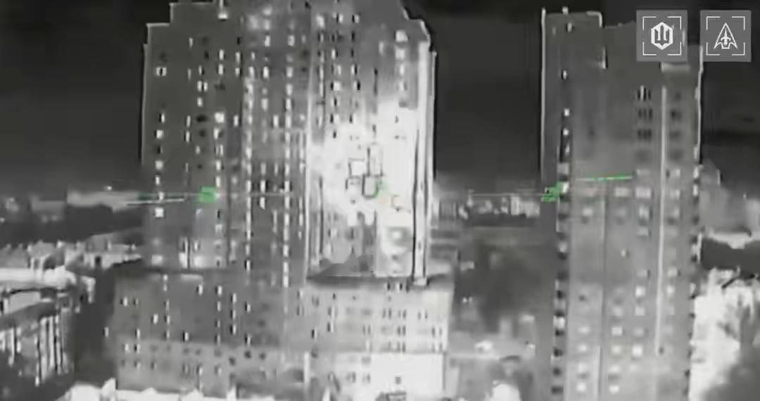 斩首成功！乌克兰FP-2无人机出手，12名俄高官命当场身亡！乌克兰无人系