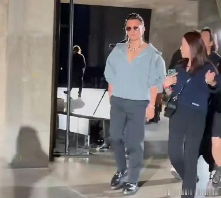 这真的是谢霆锋吗？国民男神怎么变成这样了？​​​
