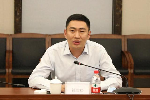 钱雪松任中国航空发动机集团副总经理, 曾任沈飞董事长