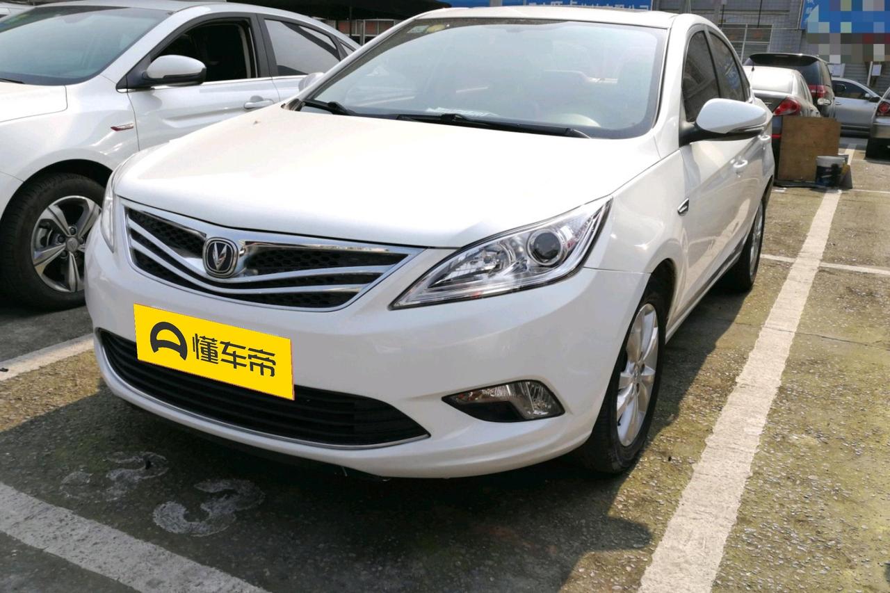 五千块钱买一辆十年车龄的长安逸动，回去练手可还行，如果有看中长安逸动这款车型的