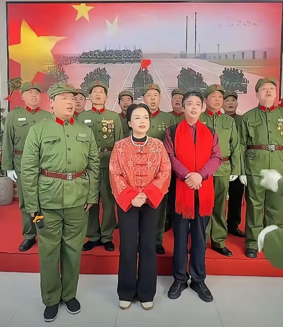 家人们，姐姐们早晨好，现在早晨4点，姗姗翻来覆去睡不着，关注二八大剧，刚刚看到我