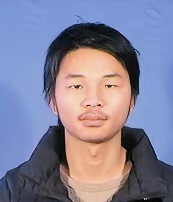 陈及时等三位大学生舍身救人事件背后的青春重量陈及时，19岁，湖北通山县人，