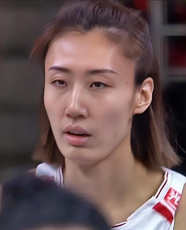 中国女排土耳其站2胜2负，四场比分全不一样。王梦洁、龚翔宇、王媛媛这几个老将还是