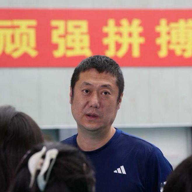 中国女排主教练回应3比0晋级四强赵勇回应3比0越南女排中国女排主教练赵勇针对3比
