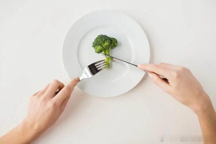 【乳腺癌患者饮食指导】健康科普中医养生说“得了乳腺癌，有什么忌口的吗？”“我每天