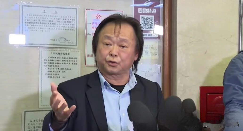 民进党立委王世坚今（26日）在脸书发文表示，好事就是好事，别让好好的一锅粥沾上那