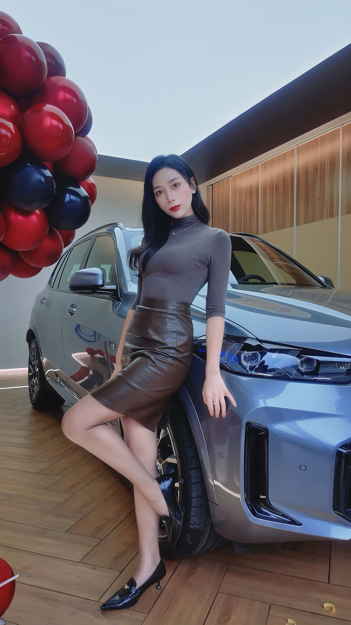 BMW的大灯一直不差的，尤其是泛蓝的激光大灯​​​