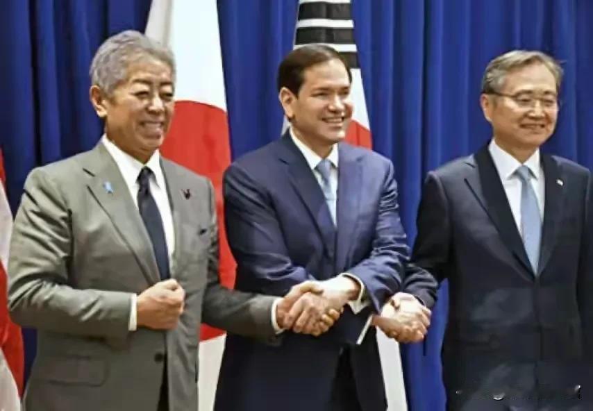 美日韩三国外长在纽约联合国大会期间举行会晤，并发表了一份联合声明，内容涉及台海和