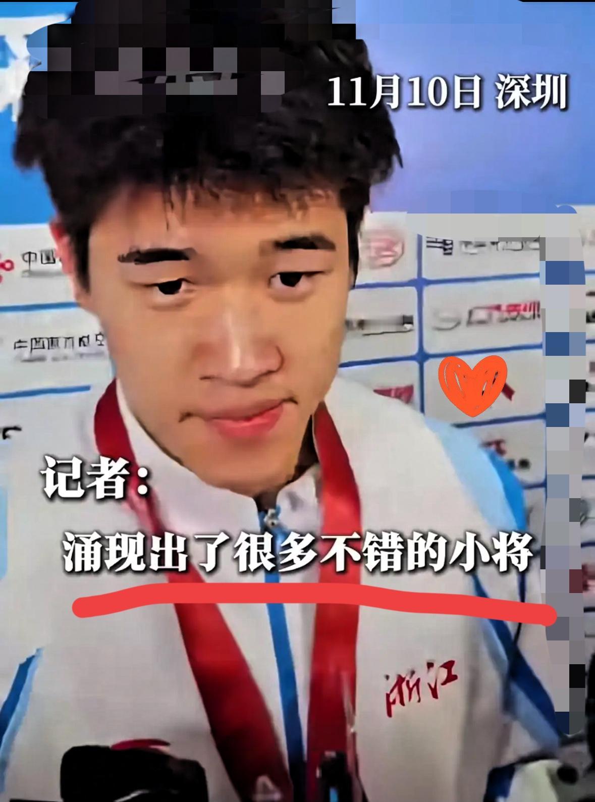 不愧是潘展乐，一句话打败了99.99%的人！记者问潘展乐，现在400米自由泳