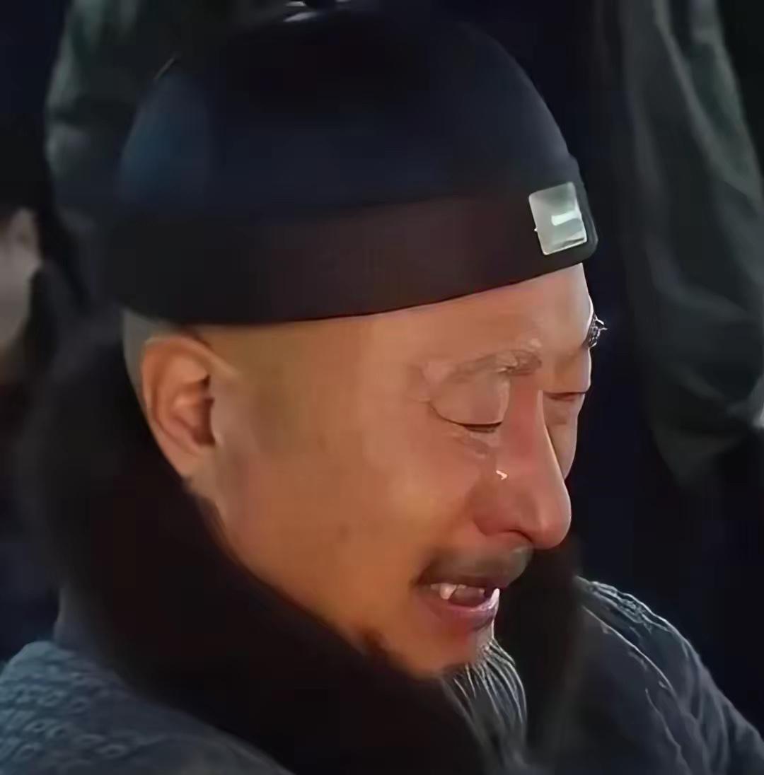8月11日，陈佩斯发文悼念老友秦焰。他没有写太多华丽的话，只是回忆两人排演《托儿