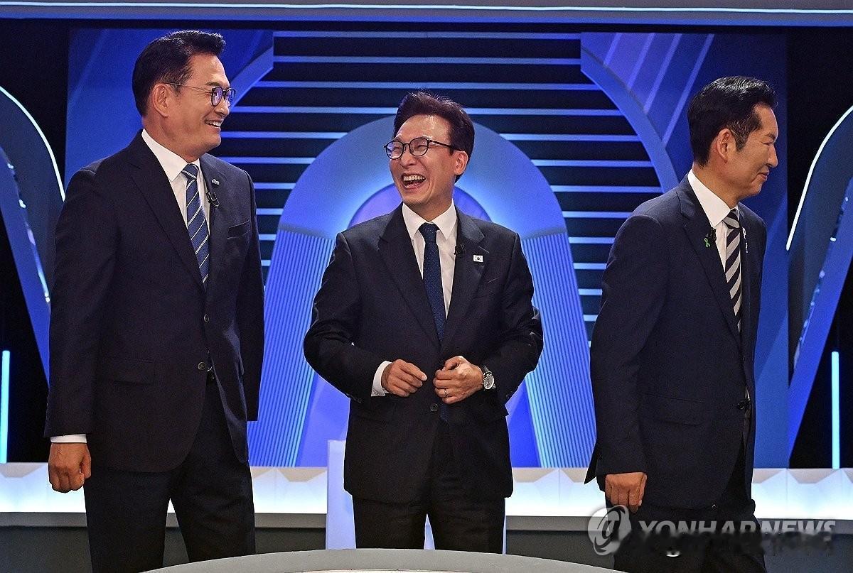 8月6日，韩国共同民主党党首选举迎来白热化阶段。随着湖南、首都圈关键投票临近，金