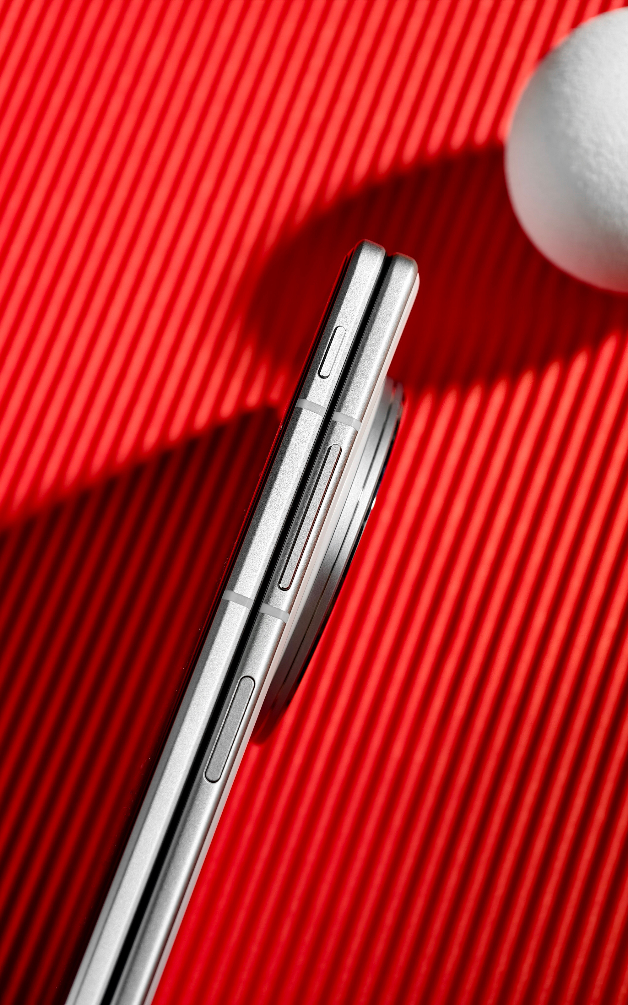 vivoXFold5最强果搭！来组细节图6999元起，你打算出手