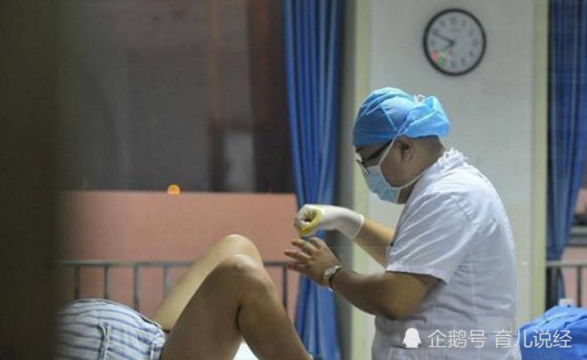 很多人不知道为什么生孩子要“刮毛”虽然会觉得难为情, 但是这是有好处的