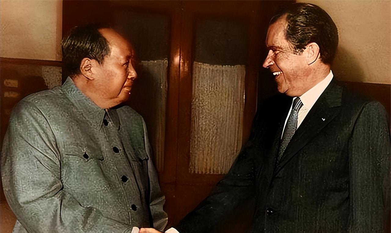我敬仰的“战忽局”局长张教授说，世界上玩战略的只有两个国家，一个是大漂亮国和我们