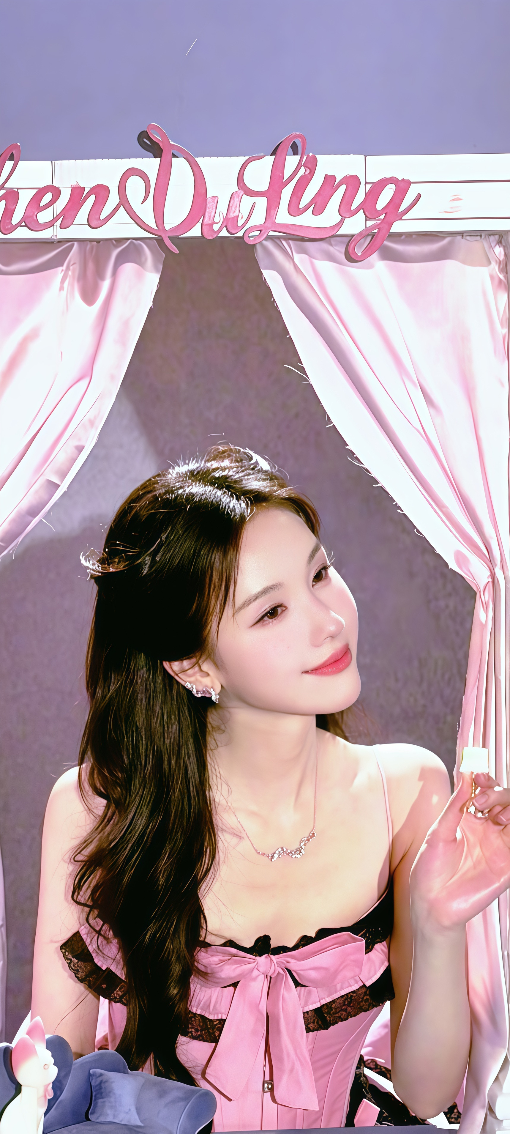 陈都灵粉色系头像壁纸更新女生完全就是芭比娃娃好美专栏·LOVE陈都灵–嘟