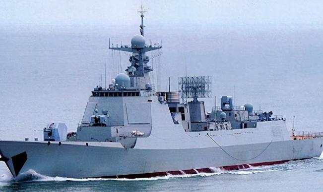 改进型052D悄然换装新雷达，中国海军探测能力再上新台阶。 5月13日晚，公