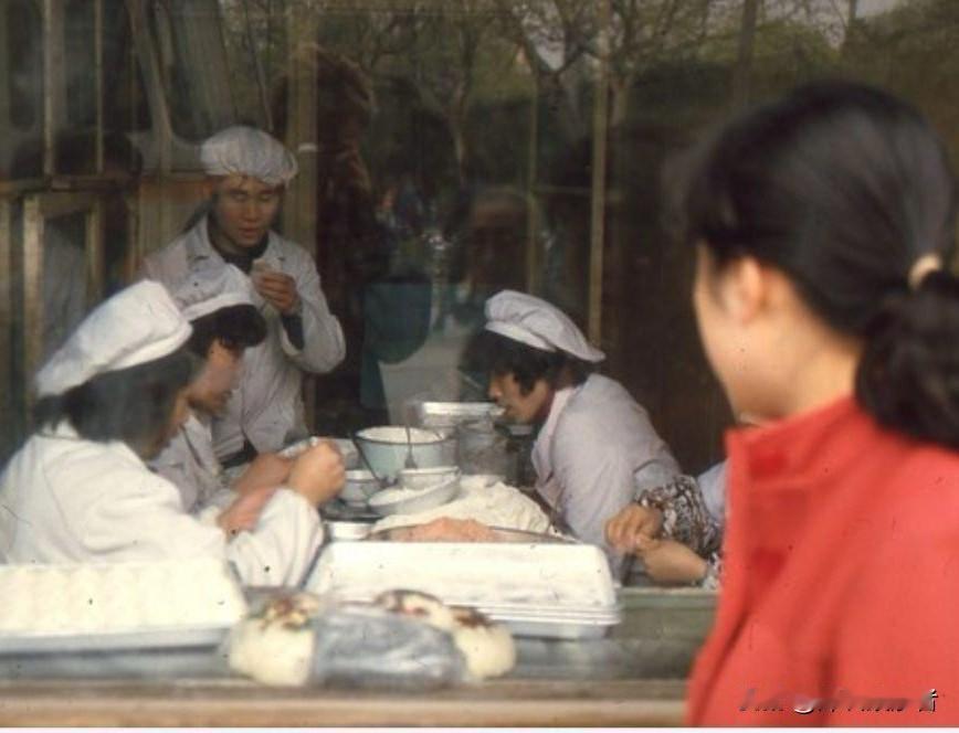 门头换的好，青海和兰州都醒事了！我在兰州和深圳南山分别吃过冠名的兰州拉面，那滋味