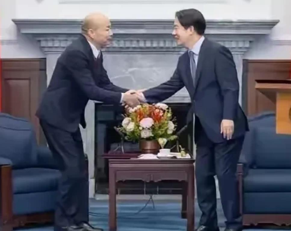 中国派出的特使得到了美国特朗普2.0新政权的高规格接待，这与台湾<em>软骨头</em>政客的韩国