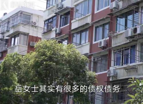 细思极恐！上海，男子给母亲迁户口办手续时，发现住了30年的房子，早在26年前被悄
