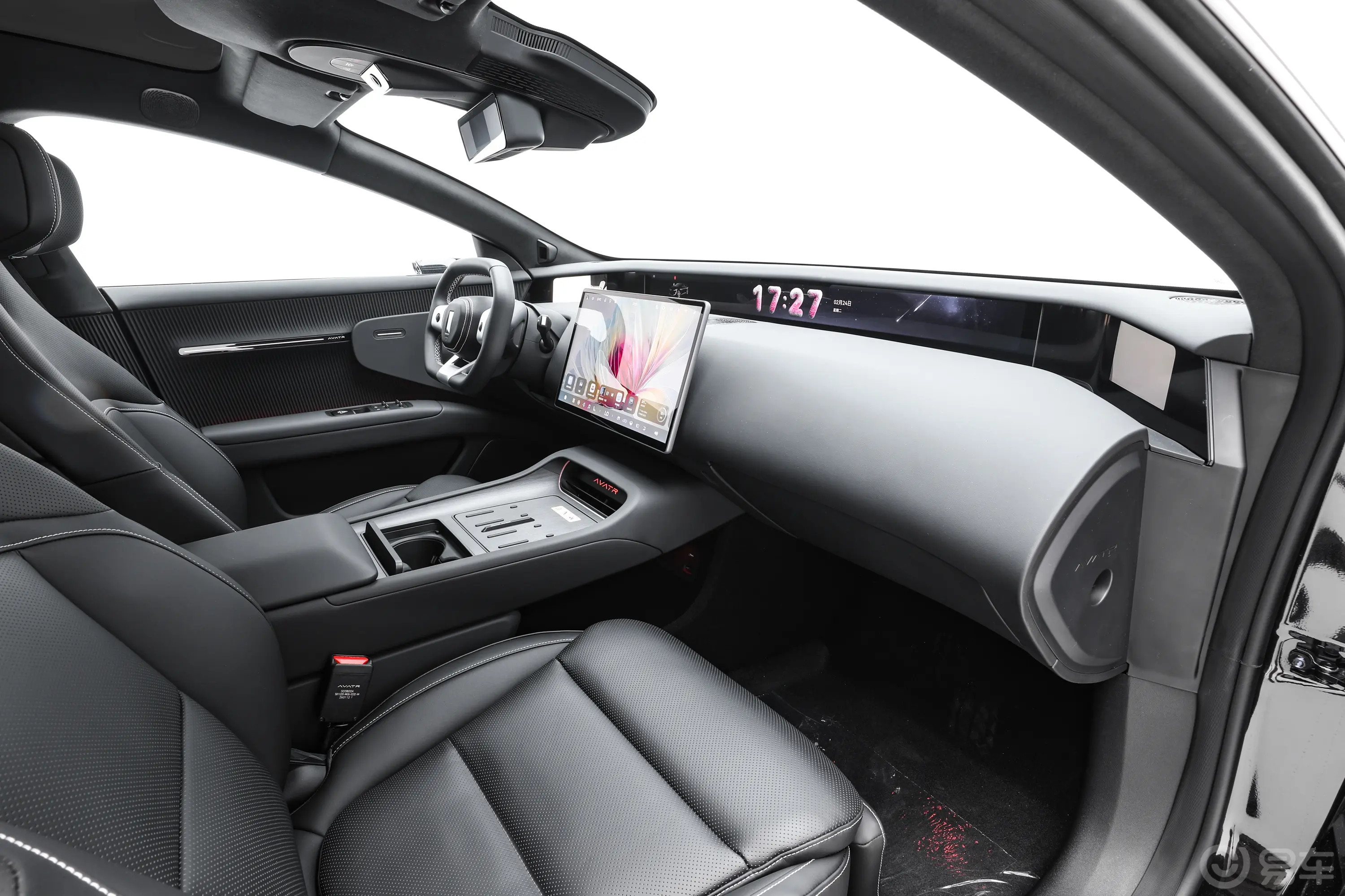 比亚迪比亚迪海豹08内饰正式公布说一下个人观感，仅供参考1、比亚迪换设计师了？