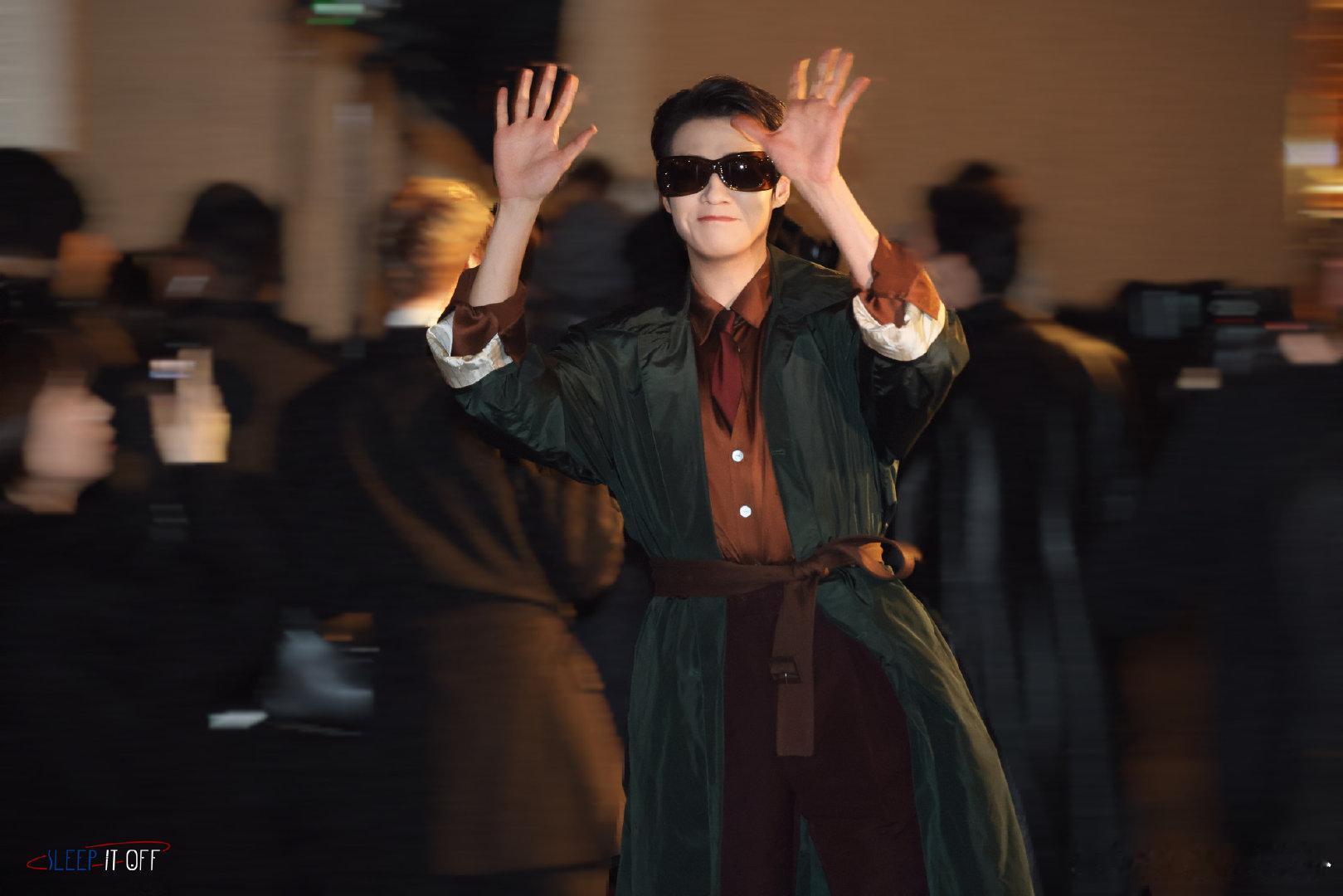 魏大勋的特长是腿长魏大勋的腿长真的刻进DNA了！这特长也太亮眼了，妥妥的行走