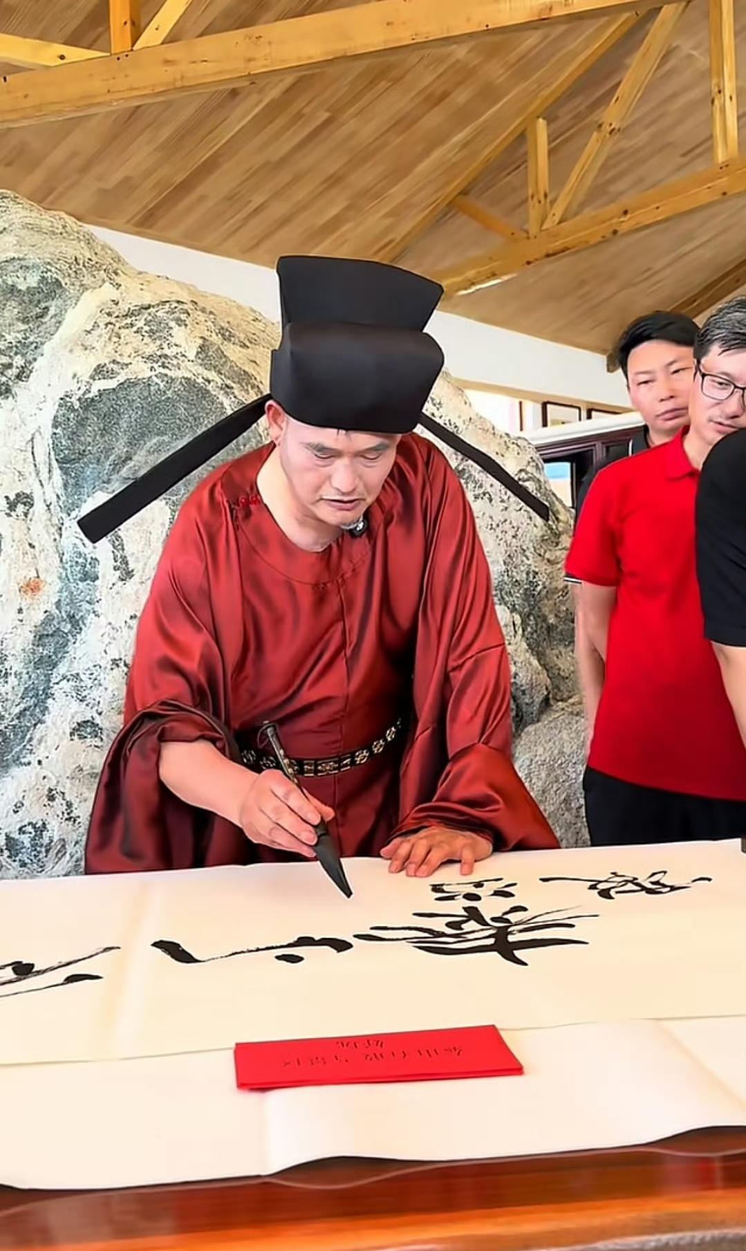 这些字怕是值不少银子吧？