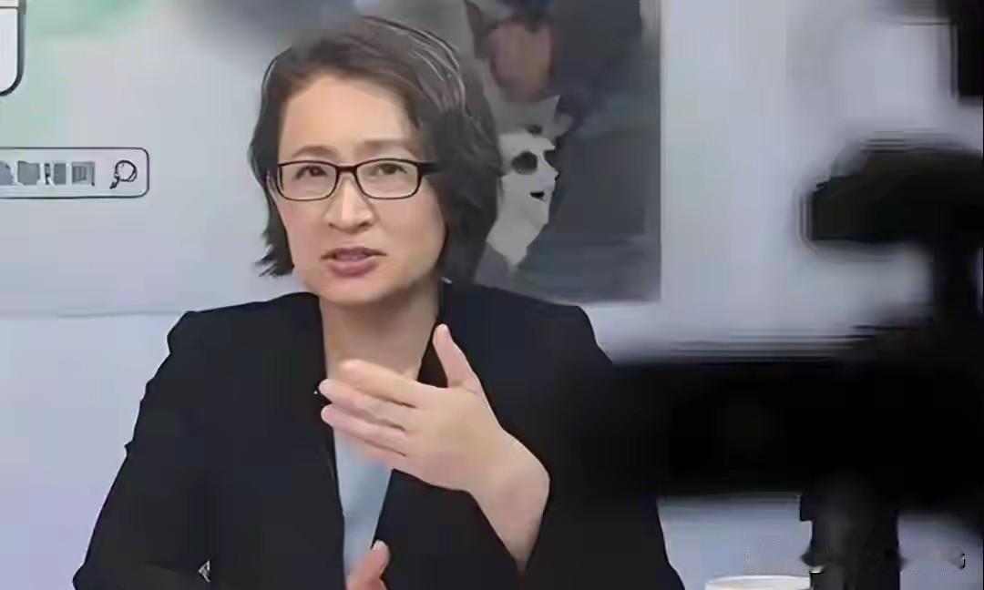 解放军强势压制，萧美琴飞离欧洲，返台前留下2句话，态度很嚣张这次欧洲之行，