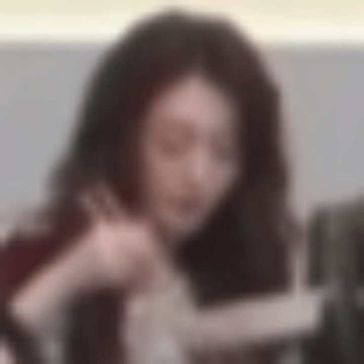 李小冉什么饭比我还重要啊啊啊啊啊李小冉谁家的钓系女友，回复粉丝说“什么饭比我