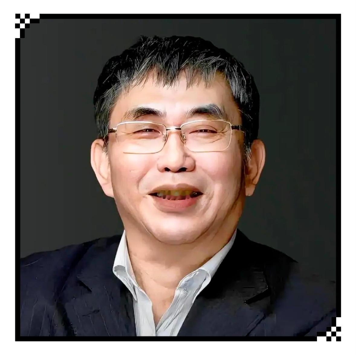 这世道，最荒诞的笑话就是：我们用半辈子的命去换钱，再试图用所有的钱去买那剩下的半