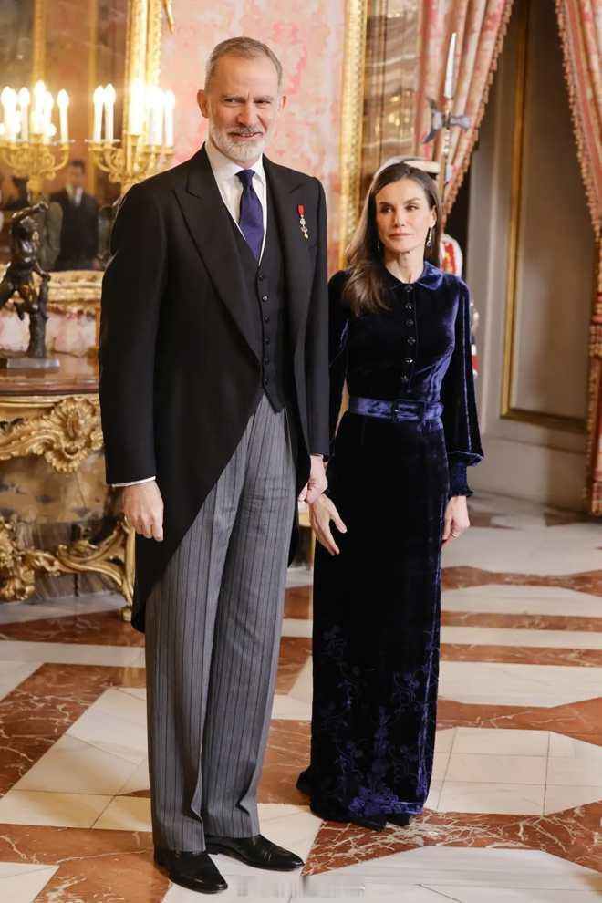 1月23日，西班牙国王费利佩六世和王后莱蒂齐亚在马德里王宫为驻西班牙外交使团举行