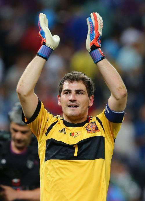 马丁内斯，卡恩和卡西利亚斯究竟谁更强一些？马丁内斯世界杯、两届美洲杯、欧美杯