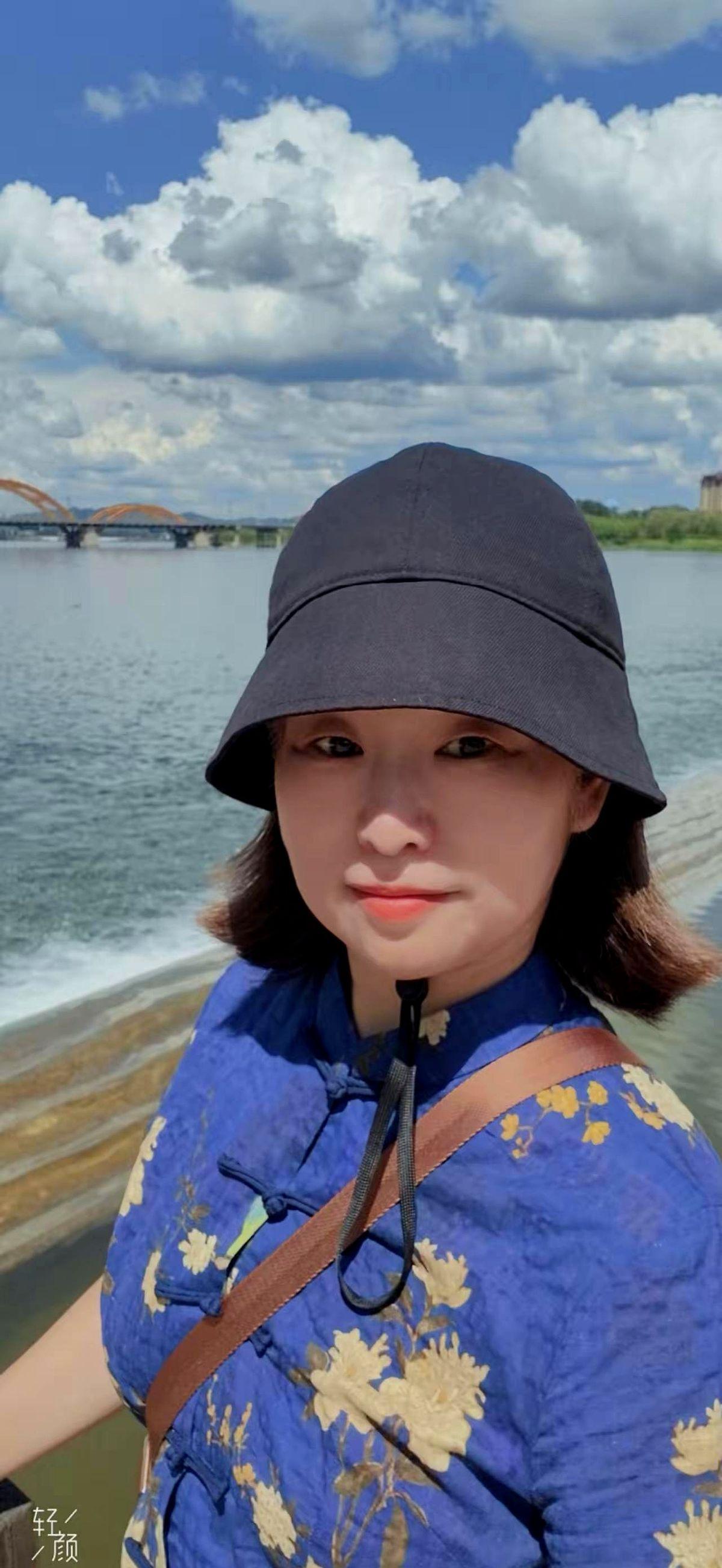 51岁退休后，我跟着闺女从市里扎进了迁西这个小县城老两口搬离热闹的菜市场，大半