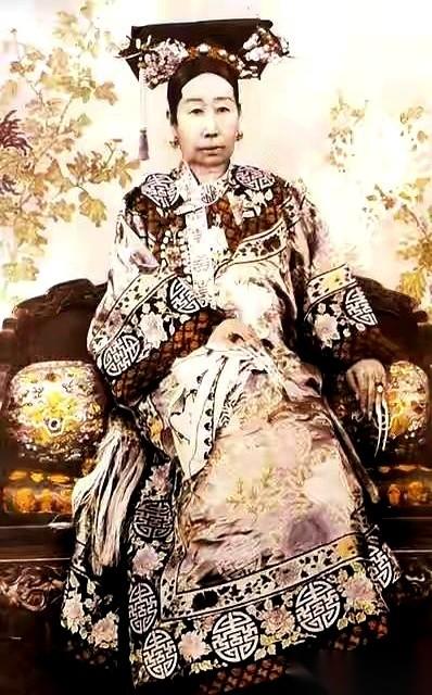 让你不惜一切代价的时候，你最好先掂量掂量，自己是不是那个“代价”。真的。还有