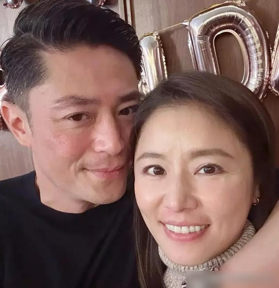 林心如一句不般配，多少人等着看笑话。陈意涵嫁给许富翔，脸对不上，流量对不上。可陈意涵在节目里听完，只