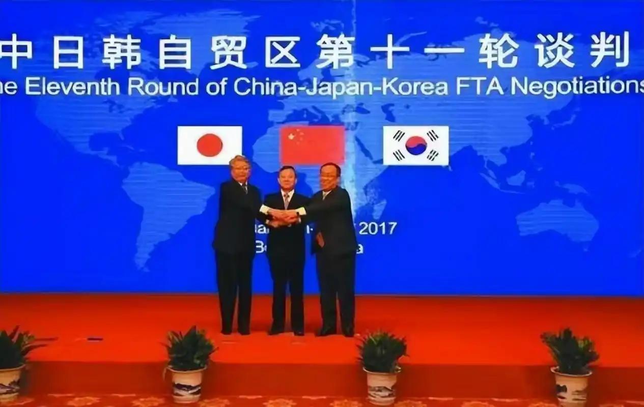 不会再有中日韩协定了，因为韩国日本和中国是逆差，意味着它们从中国赚不钱，日韩也就