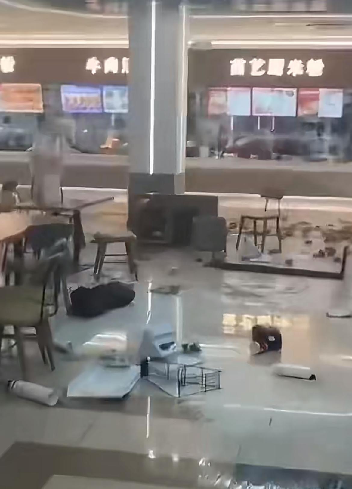 吉林某大学男生求爱失败，把学校食堂给掀了，其中有一台某品牌的咖啡机也给砸了。搞不