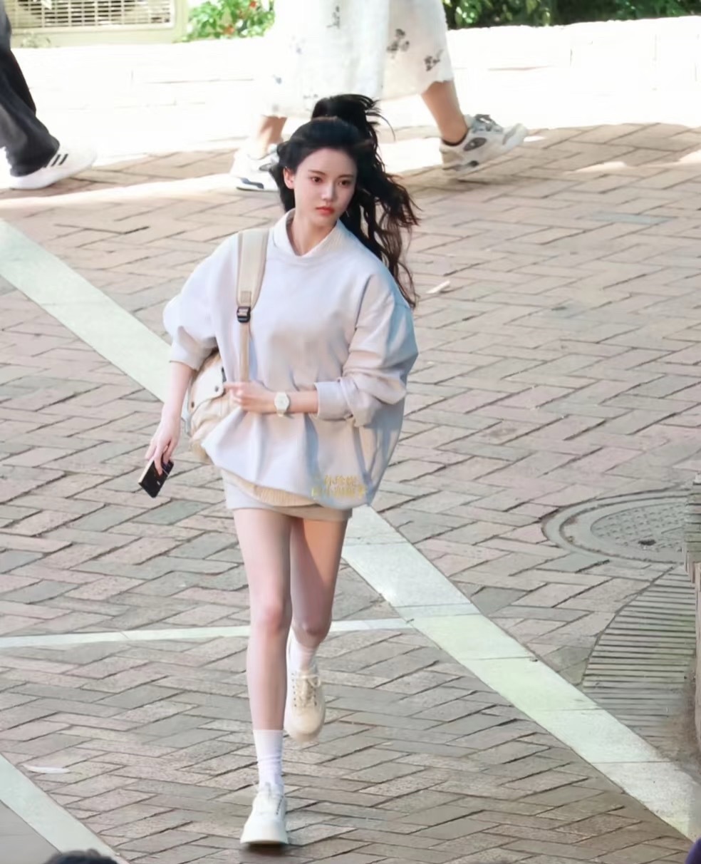 沃趣...00后小花又添一员猛将呀！！