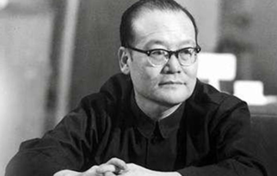 1988年纪登奎去世前，说了一句话：“我不行了，我要死了。”那天他刚吃过晚饭，在