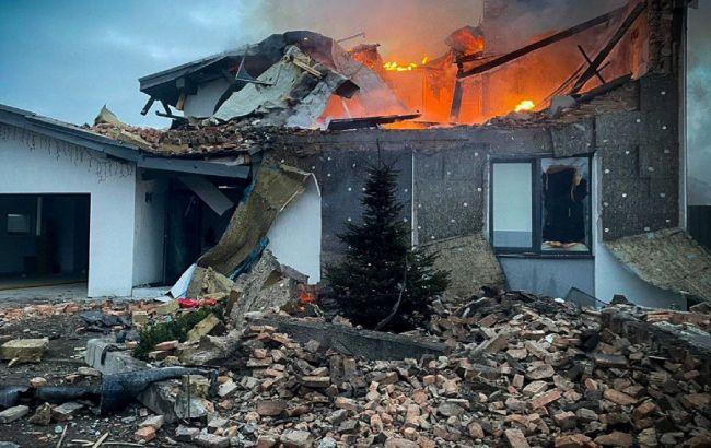 乌方称，俄罗斯今天向乌克兰发射了650架无人机和30多枚导弹，打击了乌克兰的能源