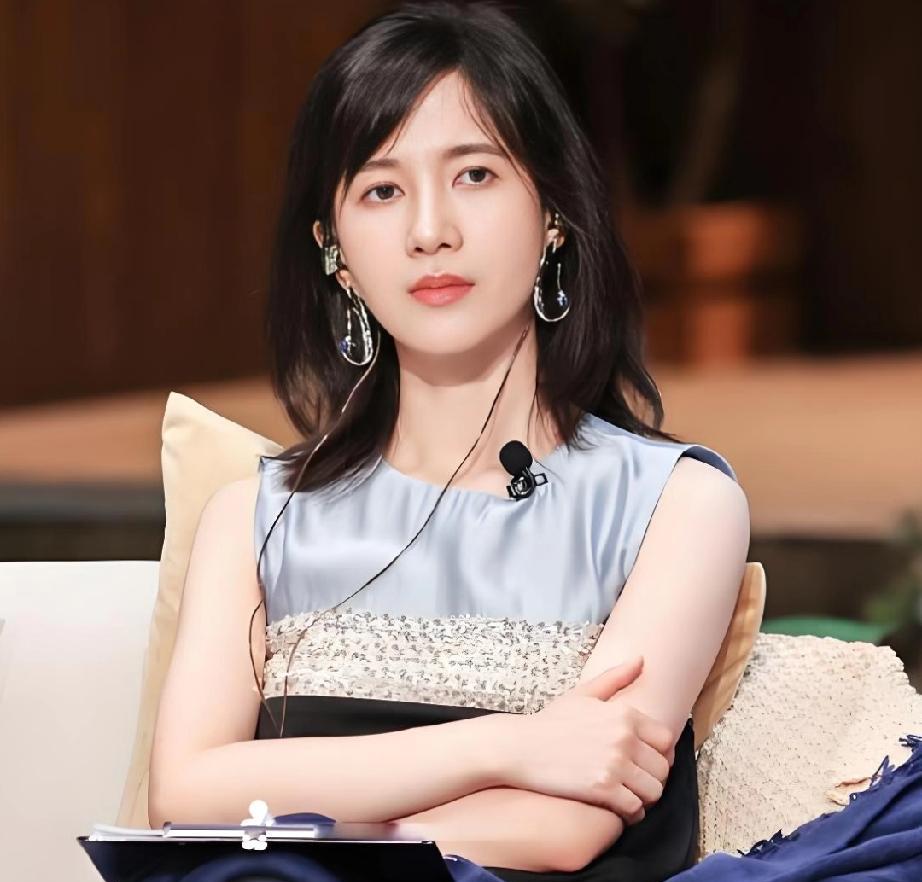 网红十年不带货，她到底图什么？Papi酱，一个名字响彻短视频圈。如今的她，依