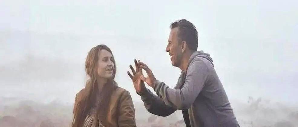 再不讲真话，好电影都要被“政治正确”毁了。最近电影《黄沙百味》被问：1755年