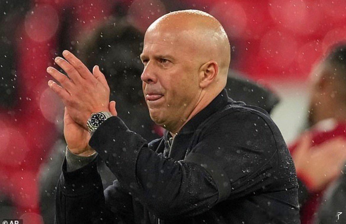 斯洛特给球员放多少天假？每日邮报记者斯蒂尔：我可以数出斯洛特本赛季犯下的100个