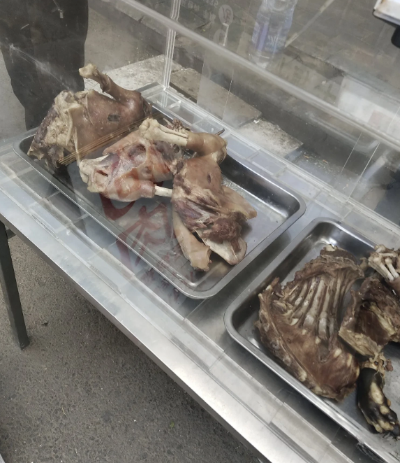 刚开始看以为是羊肉，看着又不太像有知道的吗？