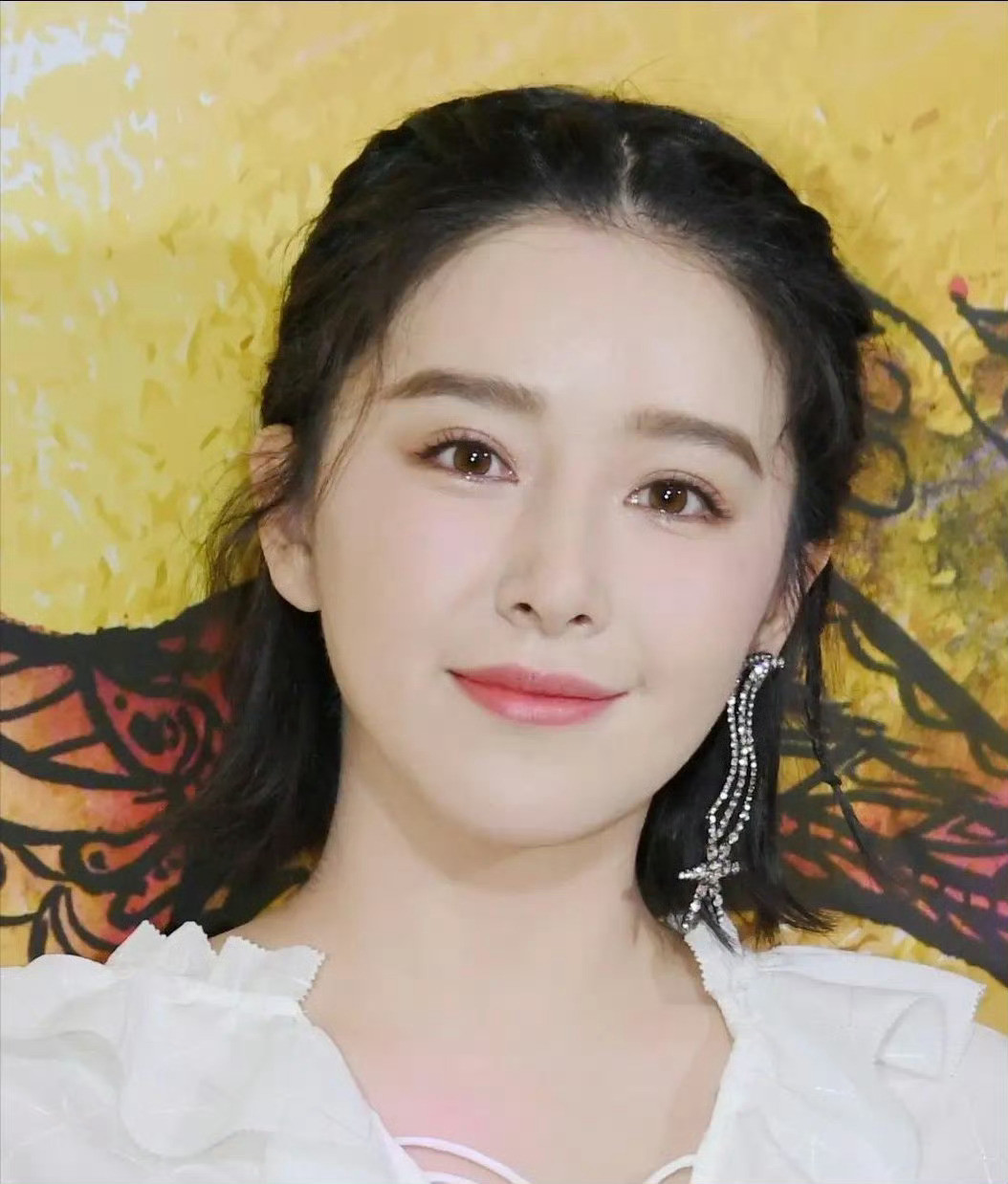 37岁阚清子闺蜜叶青探望宝宝：辟谣孩子畸形，用法律追责造谣者