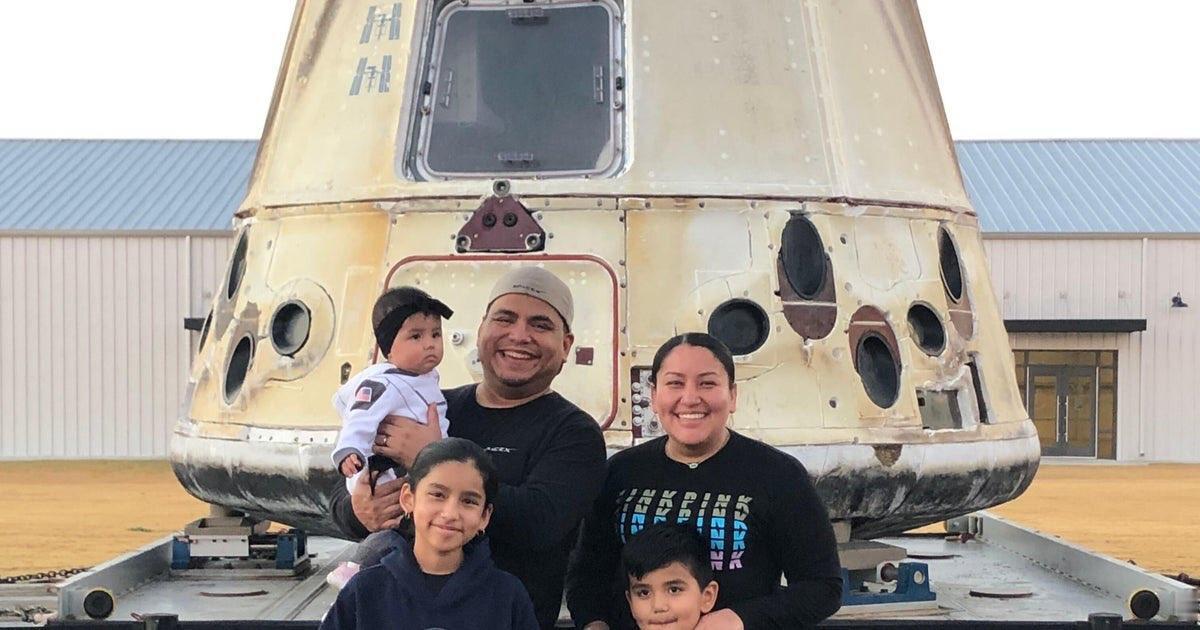 这个在SpaceX焊了10年的墨西哥移民，不知道公司的股票代码，但现在他